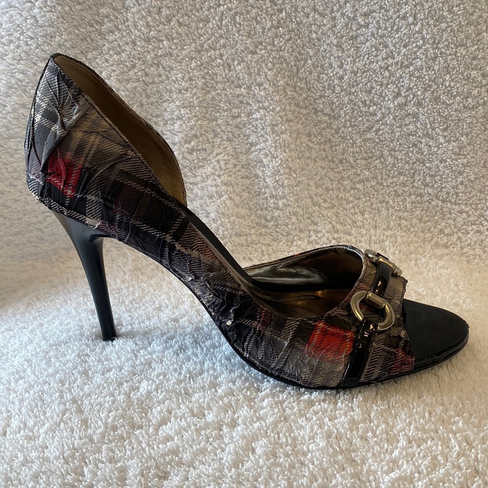 Carlos by Carlos Santana “Roulette” Plaid Peep toe heels. Size 9.